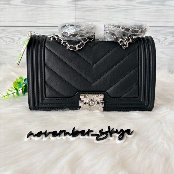 Badgley Mischka Quilted Black Crossbody - Picture 2 of 12